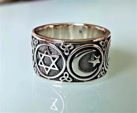 Outsider ring or apparition talisman